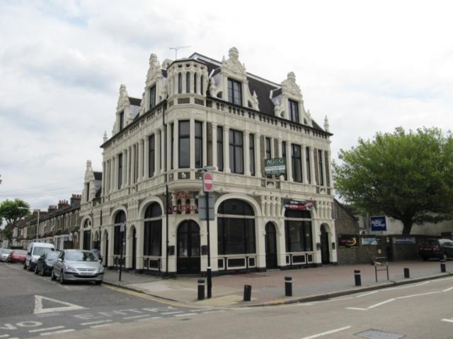 Duke Of Fife Hotel Barking  Exterior photo